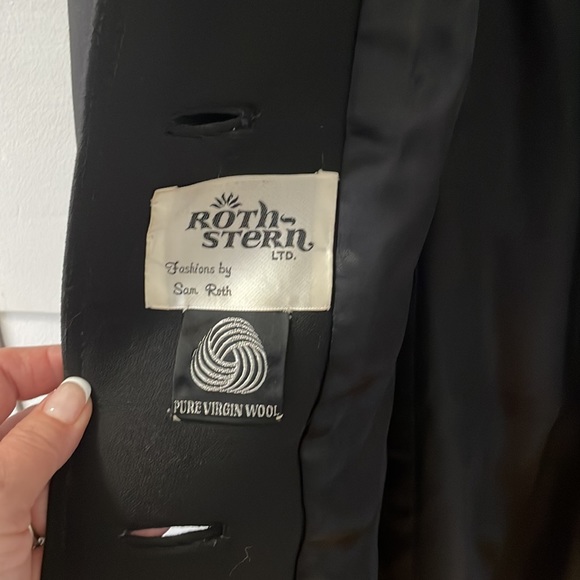 Roth-Stern Wool Coat - Picture 6 of 9